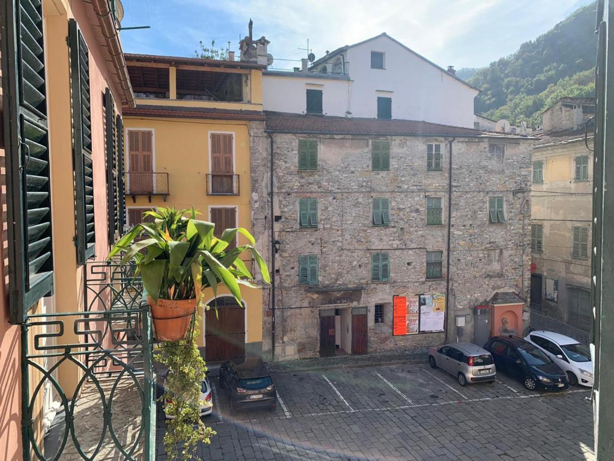 Albergo Dell'Angelo Pieve di Teco Bagian luar foto